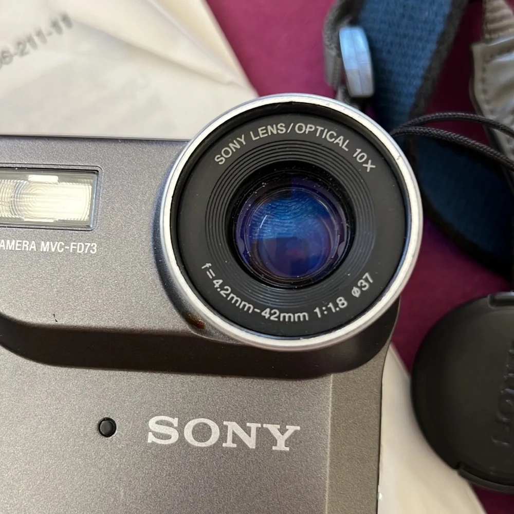Vintage Sony Mavica MVC- FD63